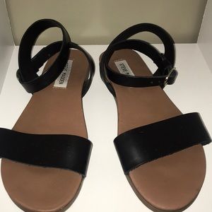 Black Steve Madden Sandals